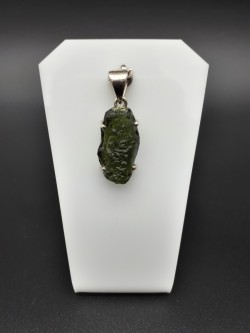 Pendentif moldavite