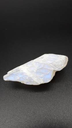 Pierre de lune blanche brute