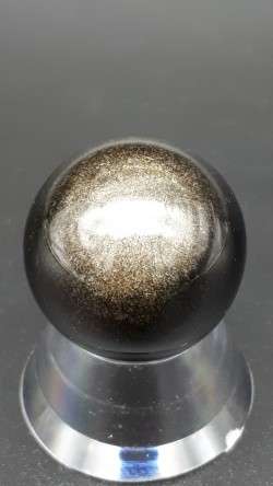 Sphère obsidienne dorée