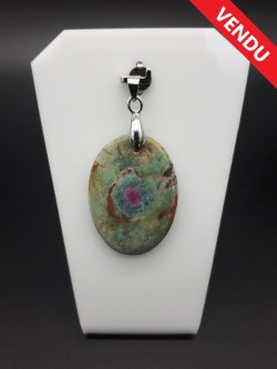 Pendentif rubis sur fuschite