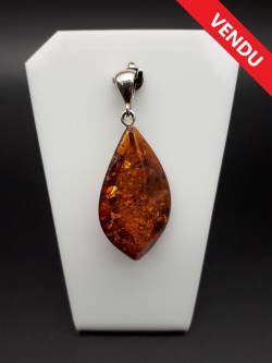 Pendentif ambre