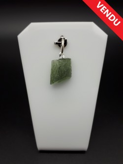 Pendentif moldavite