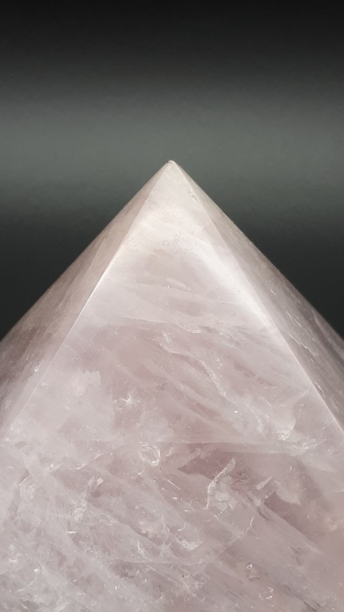 Pyramides